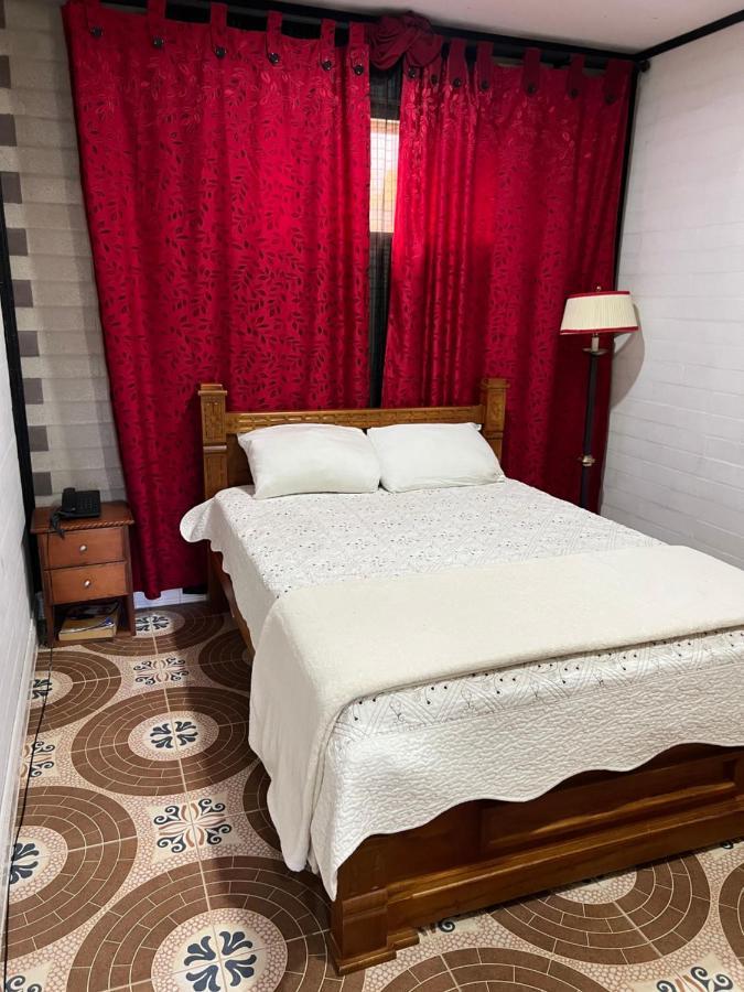 Hollywood Paradise Hotel Rionegro Ngoại thất bức ảnh